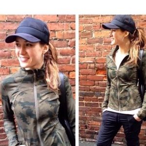 lululemon athletica Accessories - LULULEMON WHATSUP SAVASANA CAMO TRUCKER HAT UNISEX lululemon athletica Accessories - LULULEMON WHATSUP SAVASANA CAMO TRUCKER HAT UNISEX